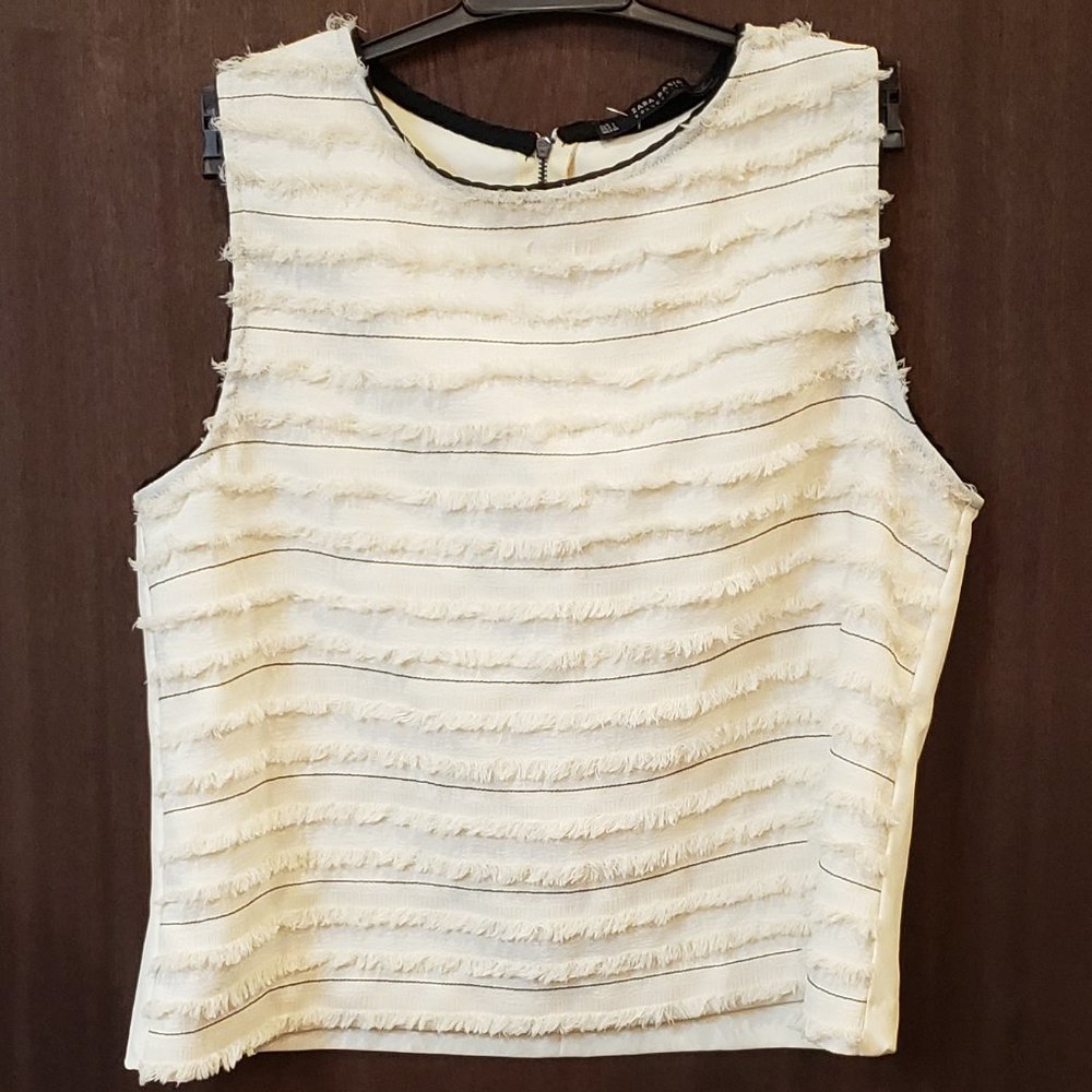 Zara Slightly Cropped Sleeveless Fringe Top   Cream /Black  Size L